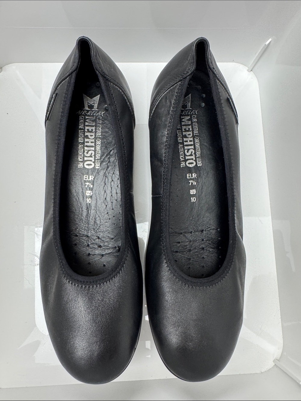Mephisto “Emilie” Black Leather Women's Round-Toe Flats size 10